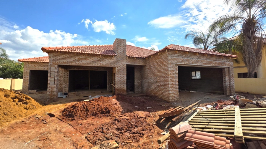 4 Bedroom Property for Sale in Melodie North West